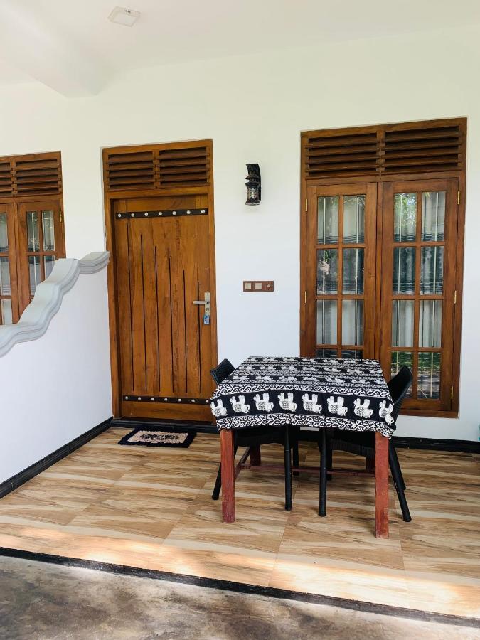 Ramesh Guesthouse Mirissa Esterno foto