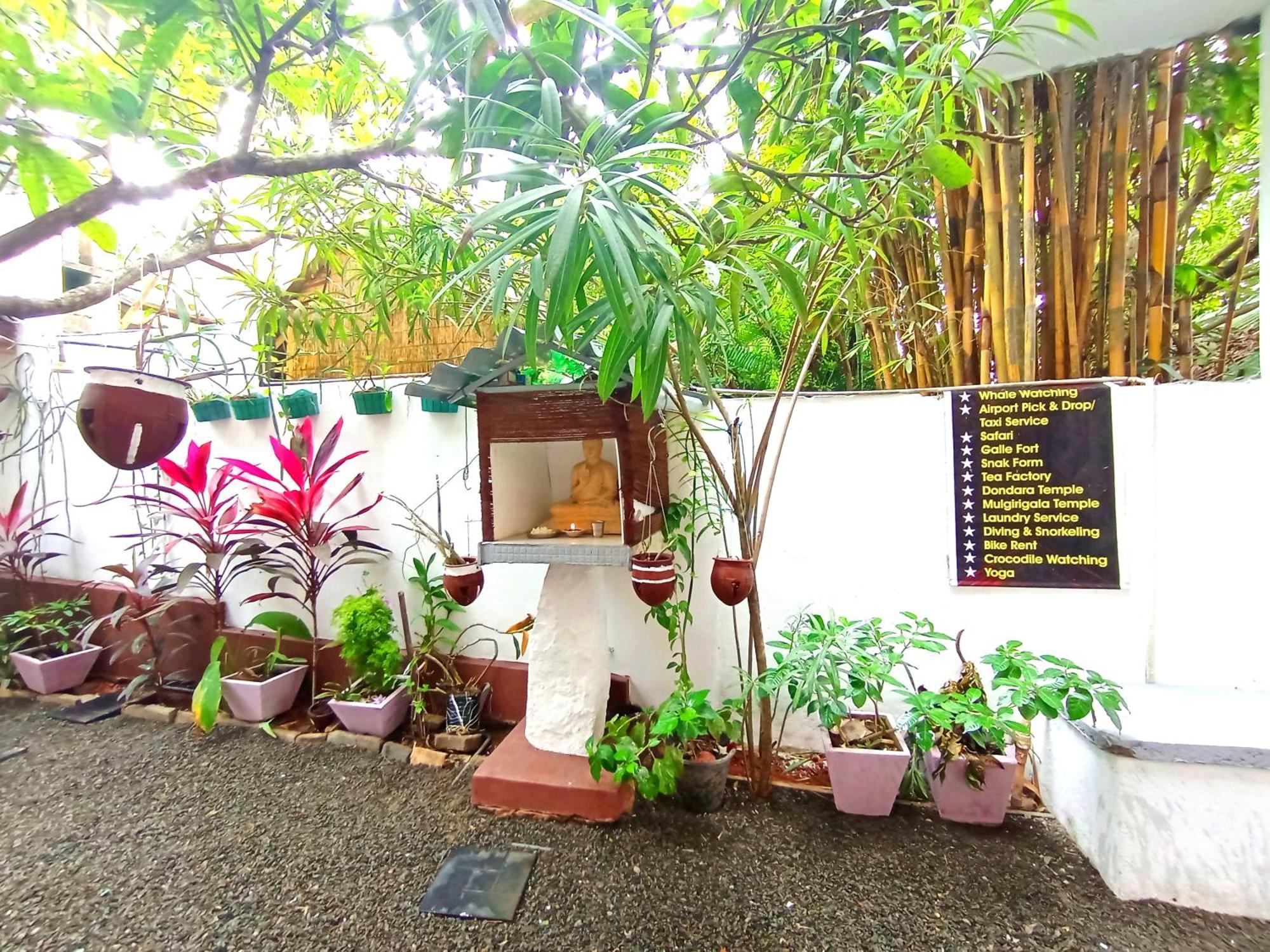 Ramesh Guesthouse Mirissa Esterno foto